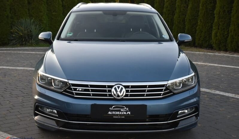 Volkswagen Passat full