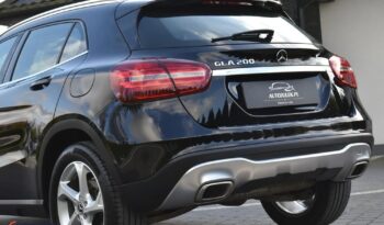 Mercedes-Benz GLA 200 AMG Line full