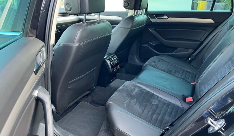 Volkswagen Passat Variant 2.0 TDI SCR DSG Highline NAVI KAMERA ALKANTARA EL KLAPA GWARANCJA full