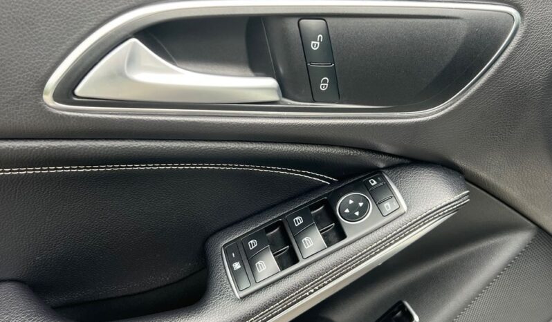 Mercedes-Benz CLA Shooting Brake 200 7G-DCT KAMERA PÓŁSKÓRA GRZANE FOTELE SERWISOWANY BEZWYPADKOWY GWARANCJA full