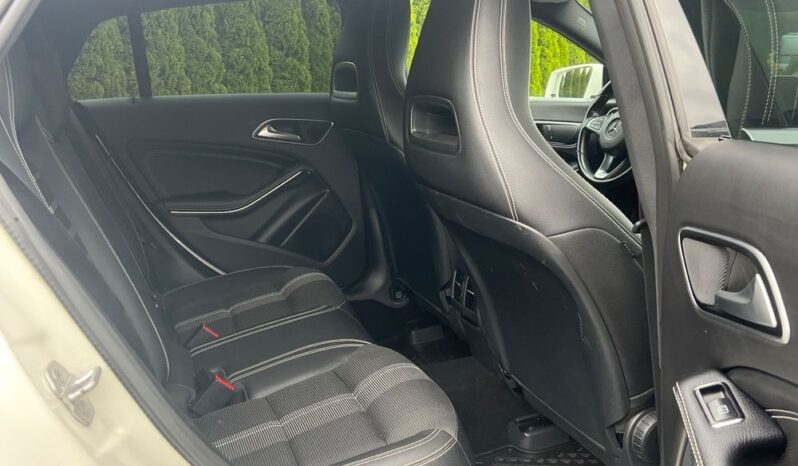 Mercedes-Benz CLA Shooting Brake 200 7G-DCT KAMERA PÓŁSKÓRA GRZANE FOTELE SERWISOWANY BEZWYPADKOWY GWARANCJA full