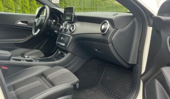 Mercedes-Benz CLA Shooting Brake 200 7G-DCT KAMERA PÓŁSKÓRA GRZANE FOTELE SERWISOWANY BEZWYPADKOWY GWARANCJA full