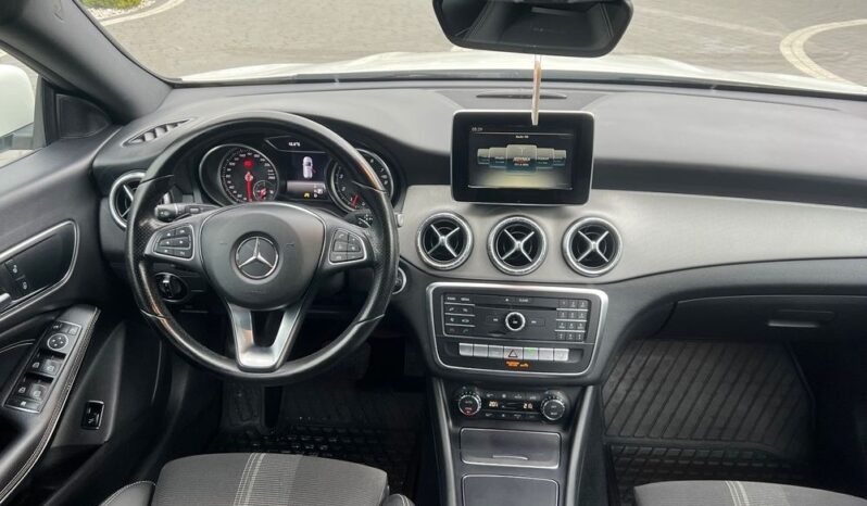 Mercedes-Benz CLA Shooting Brake 200 7G-DCT KAMERA PÓŁSKÓRA GRZANE FOTELE SERWISOWANY BEZWYPADKOWY GWARANCJA full