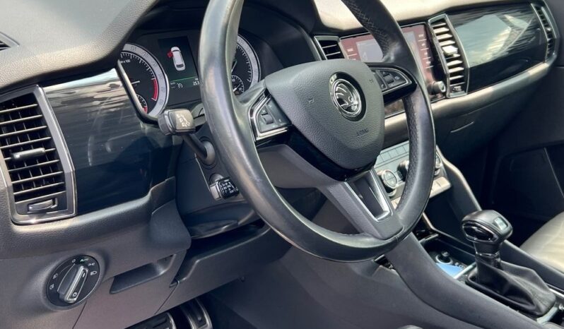 Skoda Kodiaq 2.0 TDI 4×4 Business DSG 7os SKÓRA KAMERA SERWISOWANY BEZWYPADKOWY GWARANCJA full