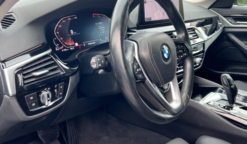 BMW Seria 5 520d Touring Sport Line NAVI KAMERA WIRTUALNE ZEGARY PÓŁSKÓRA SERWISOWANA BEZWYPADKOWA GWARANCJA full