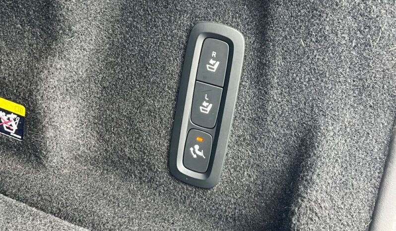 Volvo XC 60 T5 Geartronic Momentum Pro FULL LED NAVI PÓŁSKÓRA GRZANE FOTELE ALU 19 SERWISOWANY GWARANCJA full