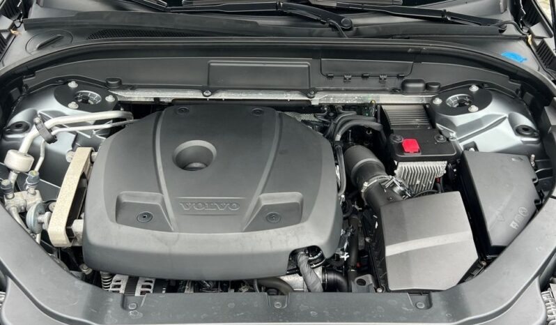 Volvo XC 60 T5 Geartronic Momentum Pro FULL LED NAVI PÓŁSKÓRA GRZANE FOTELE ALU 19 SERWISOWANY GWARANCJA full