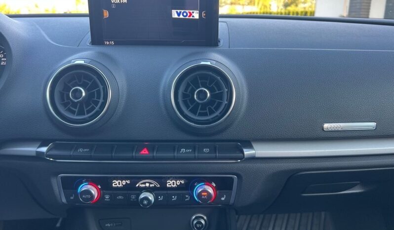Audi A3 35 TFSI Sportback NAVI KAMERA XENON LIFT 100% BEZWYPADKOWA SERWISOWANA GWARANCJA full
