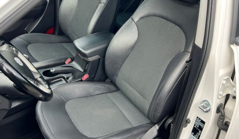 Hyundai ix35 1.6 GDI Premium PANORAMA NAVI KAMERA GRZANE FOTELE SERWSIOWANY BEZWYPADKOWY GWARANCJA full