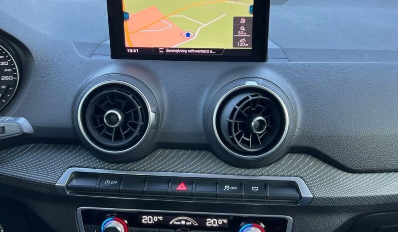 Audi Q2 1.0 TFSI ultra design NAVI KAMERA XENON PDC KLIAMTRONIK GRZANE FOTELE BEZWYPADKOWA GWARANCJA full