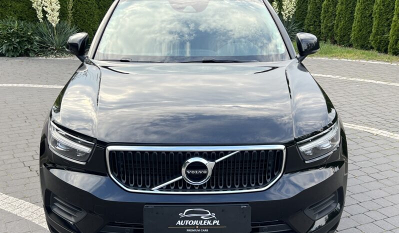VOLVO XC40 MOMENTUM SKÓRA NAVI TEMPOMAT GRZANE FOTELE SERWISOWANY I WŁAŚCICIEL GWARANCJA full
