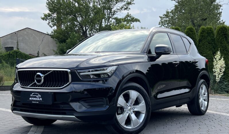 VOLVO XC40 MOMENTUM SKÓRA NAVI TEMPOMAT GRZANE FOTELE SERWISOWANY I WŁAŚCICIEL GWARANCJA full
