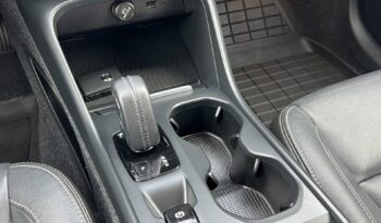 VOLVO XC40 MOMENTUM SKÓRA NAVI TEMPOMAT GRZANE FOTELE SERWISOWANY I WŁAŚCICIEL GWARANCJA full