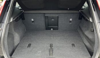 VOLVO XC40 MOMENTUM SKÓRA NAVI TEMPOMAT GRZANE FOTELE SERWISOWANY I WŁAŚCICIEL GWARANCJA full