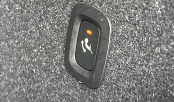 VOLVO XC40 MOMENTUM SKÓRA NAVI TEMPOMAT GRZANE FOTELE SERWISOWANY I WŁAŚCICIEL GWARANCJA full