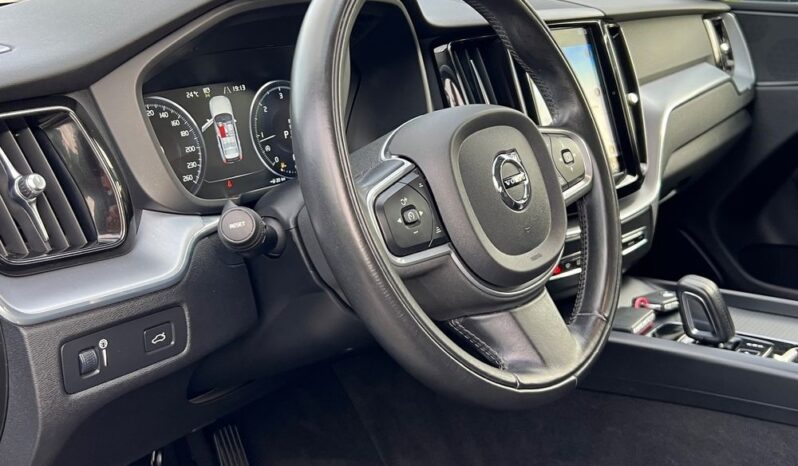 Volvo XC 60 B4 D AWD Geartronic Momentum NAVI KAMERA FULL LED WIRTUAL EL KLAPA BLISS GRZANE FOTELE GWARANCJA full