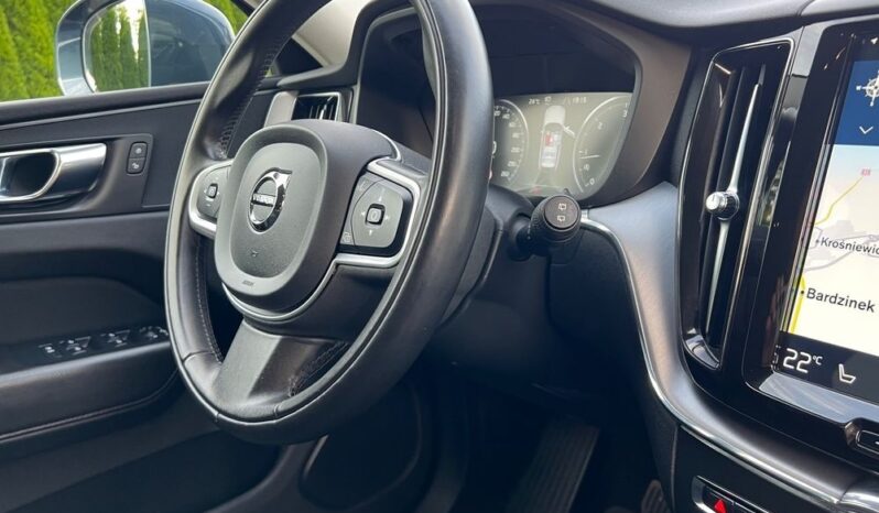 Volvo XC 60 B4 D AWD Geartronic Momentum NAVI KAMERA FULL LED WIRTUAL EL KLAPA BLISS GRZANE FOTELE GWARANCJA full