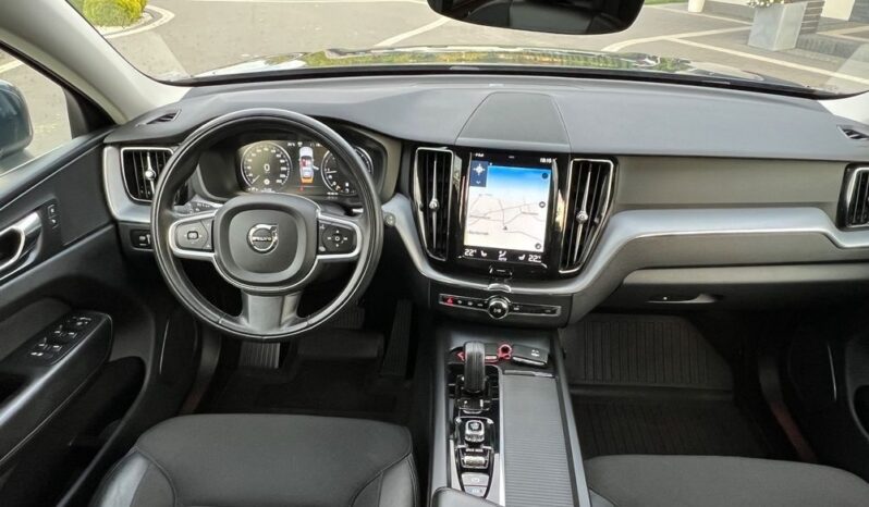 Volvo XC 60 B4 D AWD Geartronic Momentum NAVI KAMERA FULL LED WIRTUAL EL KLAPA BLISS GRZANE FOTELE GWARANCJA full