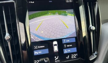 Volvo XC 60 B4 D AWD Geartronic Momentum NAVI KAMERA FULL LED WIRTUAL EL KLAPA BLISS GRZANE FOTELE GWARANCJA full