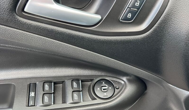 Ford Kuga 1.6 EcoBoost 2×4 Titanium GRZANE FOTELE ALU PÓŁSKÓRA 2xPDC SSRWISOWANA BEZWYPADKOWA GWARANCJA full