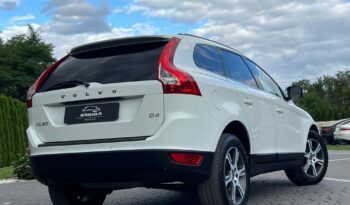 Volvo XC 60 D4 Summum BIXENON SKÓRA PDC ALU18 GRZANE FOTELE SERWISOWANY BEZWYPADKOWY full