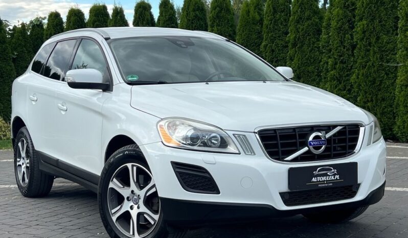 Volvo XC 60 D4 Summum BIXENON SKÓRA PDC ALU18 GRZANE FOTELE SERWISOWANY BEZWYPADKOWY full