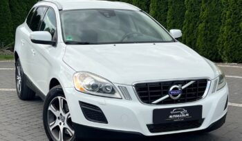 Volvo XC 60 D4 Summum BIXENON SKÓRA PDC ALU18 GRZANE FOTELE SERWISOWANY BEZWYPADKOWY full