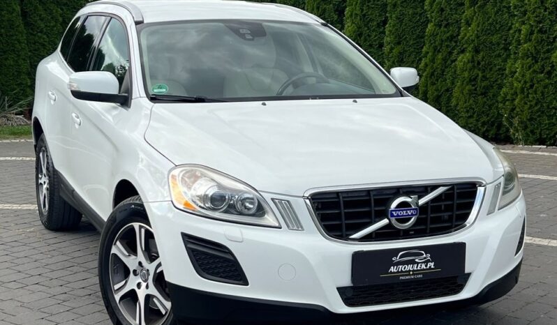 Volvo XC 60 D4 Summum BIXENON SKÓRA PDC ALU18 GRZANE FOTELE SERWISOWANY BEZWYPADKOWY full