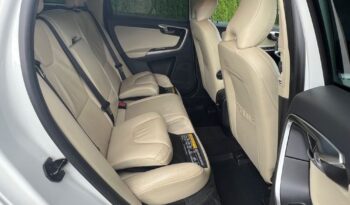Volvo XC 60 D4 Summum BIXENON SKÓRA PDC ALU18 GRZANE FOTELE SERWISOWANY BEZWYPADKOWY full