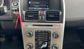 Volvo XC 60 D4 Summum BIXENON SKÓRA PDC ALU18 GRZANE FOTELE SERWISOWANY BEZWYPADKOWY full