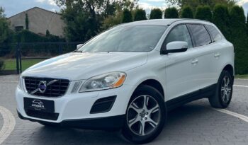 Volvo XC 60 D4 Summum BIXENON SKÓRA PDC ALU18 GRZANE FOTELE SERWISOWANY BEZWYPADKOWY full