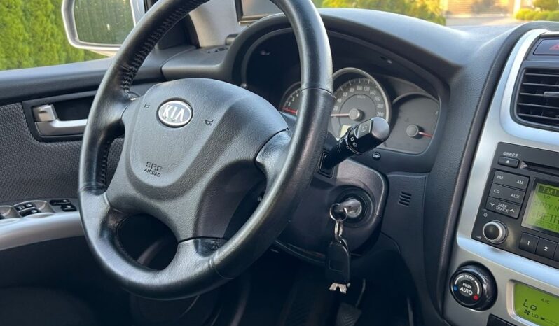 Kia Sportage 2.0 142KM NAVI SKÓRA ALU17 SERWISOWANA BEZWYPADKOWA full