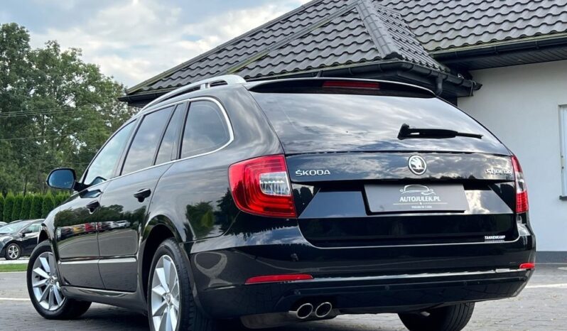 Skoda Superb Combi 2.0 TDI 140KM LIFT KLIMATRONIK GRZANE FOTELE TEMPOMAT BEZWYPADKOWA GWARANCJA full