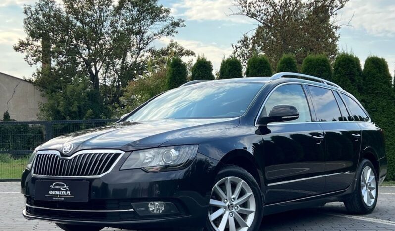 Skoda Superb Combi 2.0 TDI 140KM LIFT KLIMATRONIK GRZANE FOTELE TEMPOMAT BEZWYPADKOWA GWARANCJA full