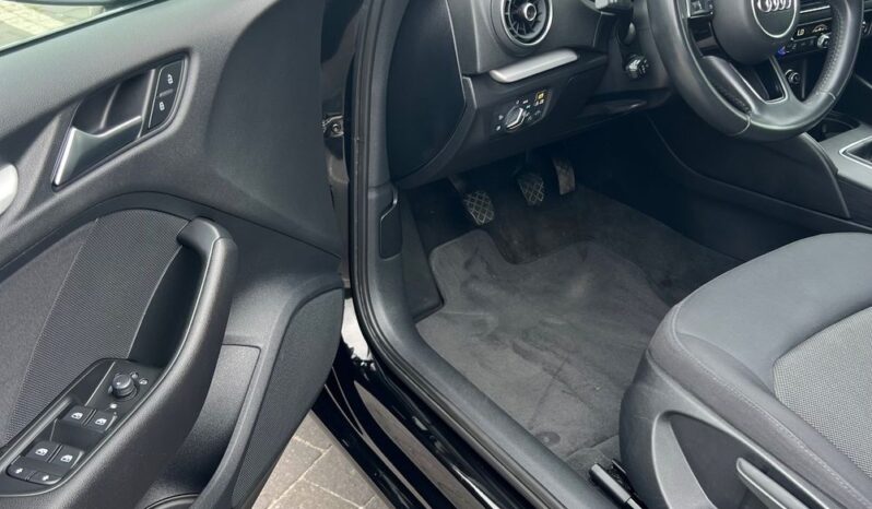 Audi A3 Sportback 35 TFSI Sport full