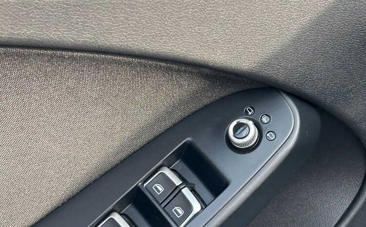 Audi A4 Avant 2.0 TDI DPF quattro S tronic S line XENON GRZANE FOTELE 100% BEZWYPADKOWA SERWISOWANA GWARANCJA full