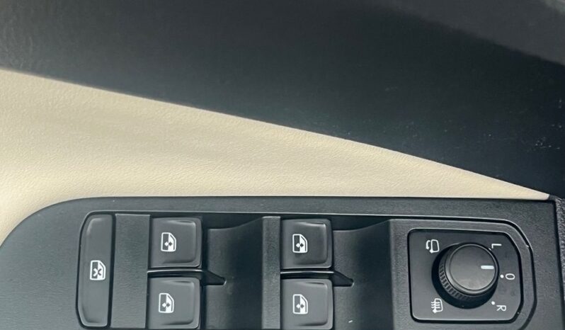 Skoda Kamiq DSG PANORAMA SKÓRA FULL LED EL FOTEL EL KLAPA KEYLESS BLISS GRZANE FOTELE GWARANCJA full