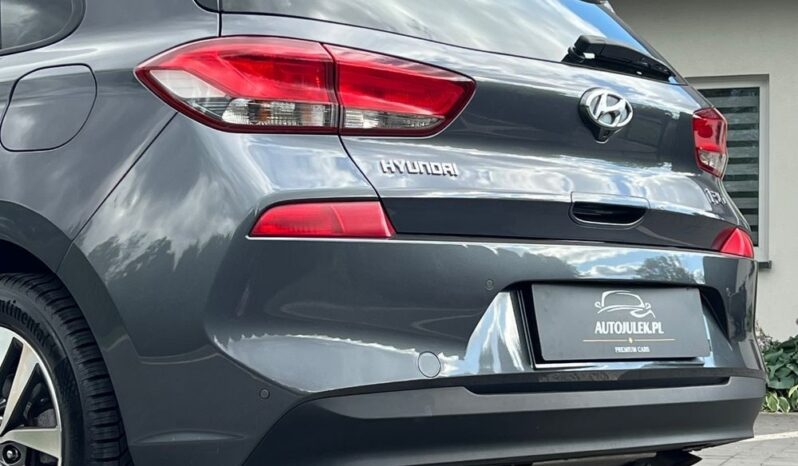Hyundai i30 1.6 CRDI LIFT NAVI KAMERA KLIMATRONIK GRZANE FOTELE I KIEROWNICA SERWISOWANY 100% BEZWYPADKOWY GWARANCJA full