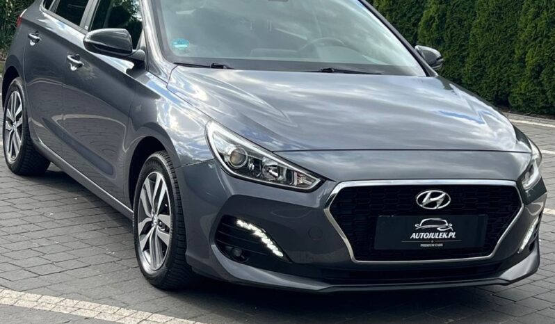 Hyundai i30 1.6 CRDI LIFT NAVI KAMERA KLIMATRONIK GRZANE FOTELE I KIEROWNICA SERWISOWANY 100% BEZWYPADKOWY GWARANCJA full