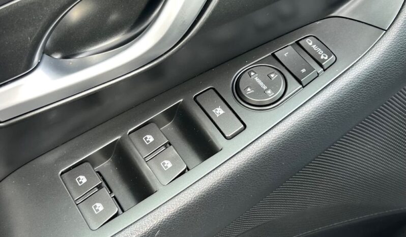 Hyundai i30 1.6 CRDI LIFT NAVI KAMERA KLIMATRONIK GRZANE FOTELE I KIEROWNICA SERWISOWANY 100% BEZWYPADKOWY GWARANCJA full