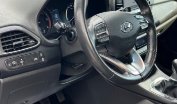 Hyundai i30 1.6 CRDI LIFT NAVI KAMERA KLIMATRONIK GRZANE FOTELE I KIEROWNICA SERWISOWANY 100% BEZWYPADKOWY GWARANCJA full