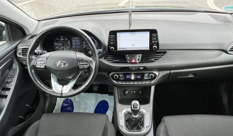 Hyundai i30 1.6 CRDI LIFT NAVI KAMERA KLIMATRONIK GRZANE FOTELE I KIEROWNICA SERWISOWANY 100% BEZWYPADKOWY GWARANCJA full
