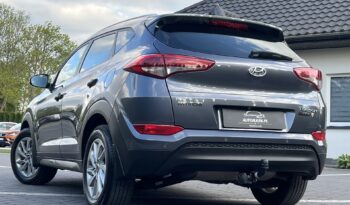 HYUNDAI TUCSON 1.7CRDI 141KM AUTOMAT NAVI KAMERA GRZANE FOTELE SERWISOWANY BEZWYPADKOWY GWARANCJA ZAREJESTROWANY full