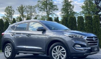 HYUNDAI TUCSON 1.7CRDI 141KM AUTOMAT NAVI KAMERA GRZANE FOTELE SERWISOWANY BEZWYPADKOWY GWARANCJA ZAREJESTROWANY full