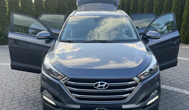 HYUNDAI TUCSON 1.7CRDI 141KM AUTOMAT NAVI KAMERA GRZANE FOTELE SERWISOWANY BEZWYPADKOWY GWARANCJA ZAREJESTROWANY full