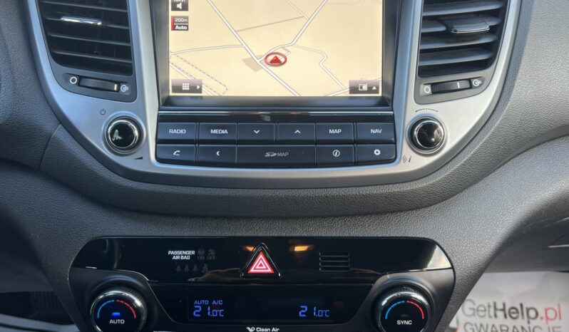 HYUNDAI TUCSON 1.7CRDI 141KM AUTOMAT NAVI KAMERA GRZANE FOTELE SERWISOWANY BEZWYPADKOWY GWARANCJA ZAREJESTROWANY full