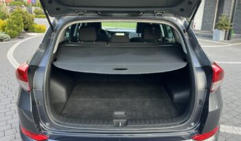 HYUNDAI TUCSON 1.7CRDI 141KM AUTOMAT NAVI KAMERA GRZANE FOTELE SERWISOWANY BEZWYPADKOWY GWARANCJA ZAREJESTROWANY full
