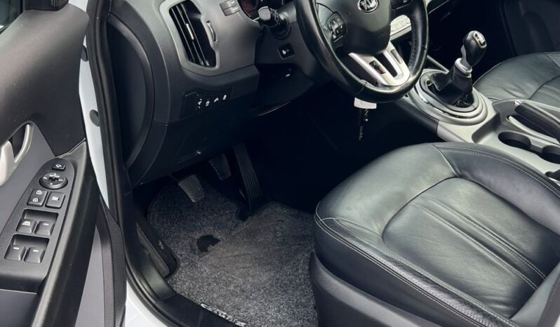 Kia Sportage 1.7 CRDI PANORAMA XENON SKÓRA NAVI KAMERA GRZANE FOTELE I KIEROWNICA BEZWYPADKOWA SERWISOWANA GWARANCJA full
