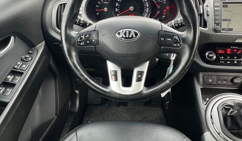 Kia Sportage 1.7 CRDI PANORAMA XENON SKÓRA NAVI KAMERA GRZANE FOTELE I KIEROWNICA BEZWYPADKOWA SERWISOWANA GWARANCJA full