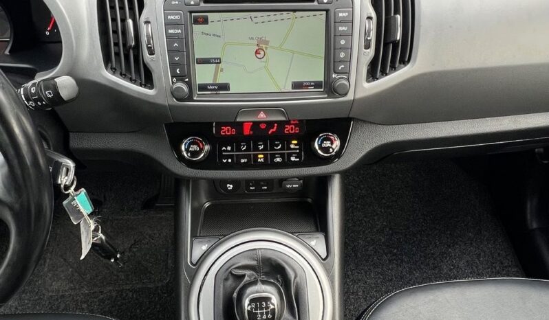 Kia Sportage 1.7 CRDI PANORAMA XENON SKÓRA NAVI KAMERA GRZANE FOTELE I KIEROWNICA BEZWYPADKOWA SERWISOWANA GWARANCJA full